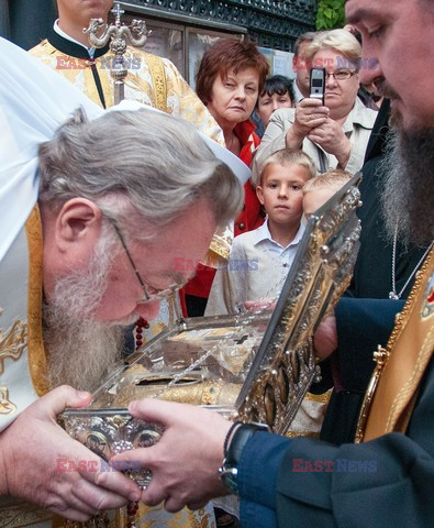 Relikwie Świętego Krzyża i Świętej Marii Magdaleny w Polsce