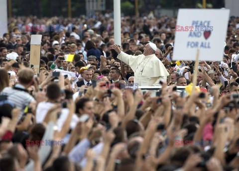 Papież Franciszek z wizytą w Tiranie