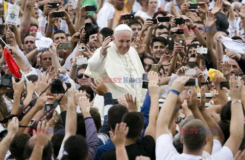 Papież Franciszek z wizytą w Tiranie