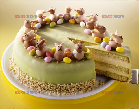 Kuchnia - Wielkanocny marcepanowy tort -  Jalag Syndication