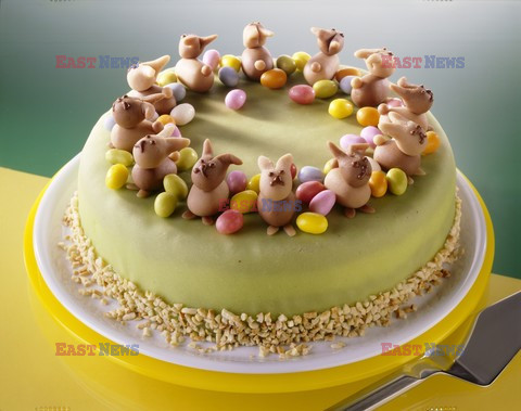 Kuchnia - Wielkanocny marcepanowy tort -  Jalag Syndication