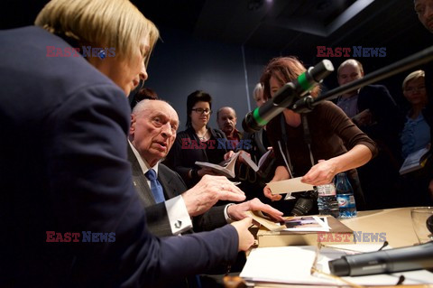 Władysław Bartoszewski w łódzkim Centrum Dialogu