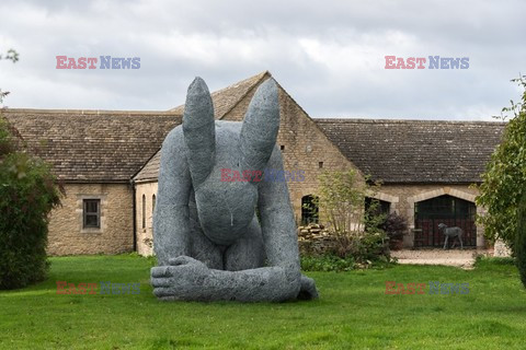 Sophie Ryder i jej surrealistyczny świat - Andreas Von Einsiedel