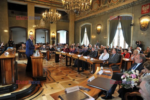 Opera Krakowska i Sobieslaw Zasada z Medalami Cracoviae Merenti