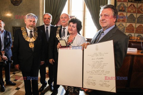 Opera Krakowska i Sobieslaw Zasada z Medalami Cracoviae Merenti