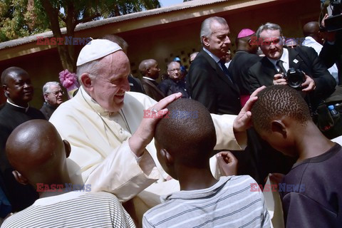 Papież Franciszek pielgrzymuje do Afryki