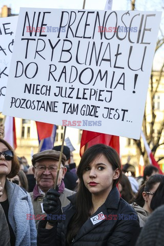 Manifestacja KOD w Krakowie