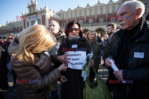 Manifestacja KOD w Krakowie