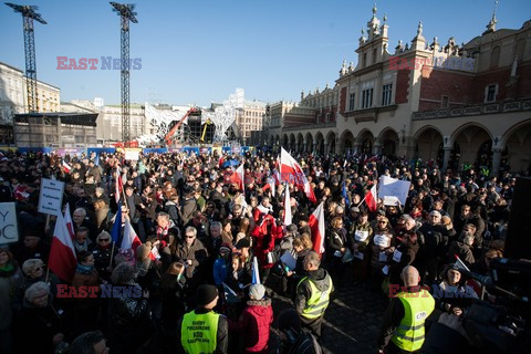 Manifestacja KOD w Krakowie