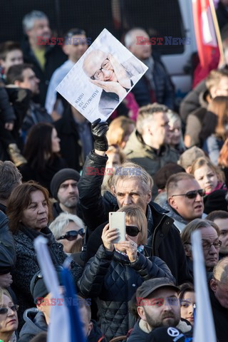 Manifestacja KOD w Krakowie