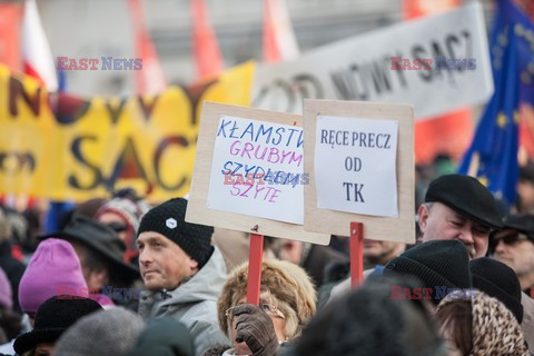 Manifestacje KOD