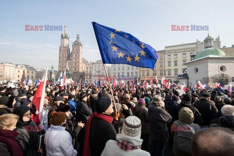 Manifestacje KOD