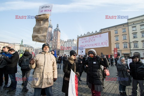 Manifestacje KOD