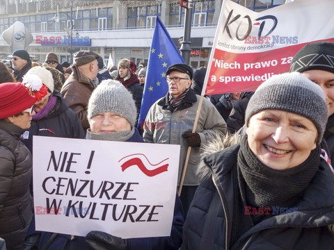 Manifestacje KOD