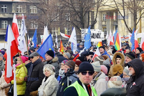 Manifestacje KOD