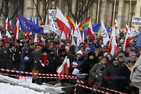 Manifestacje KOD