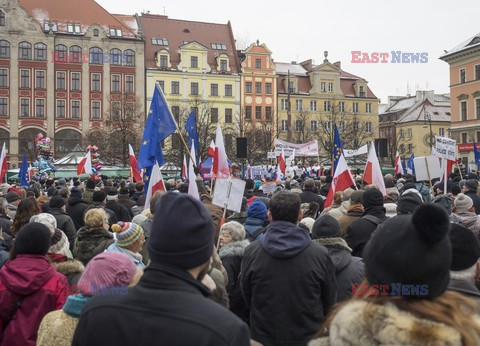 Manifestacje KOD