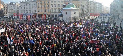 Manifestacje KOD