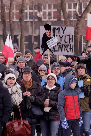 Manifestacje KOD