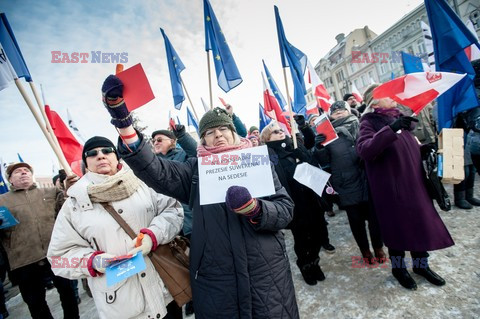 Manifestacje KOD