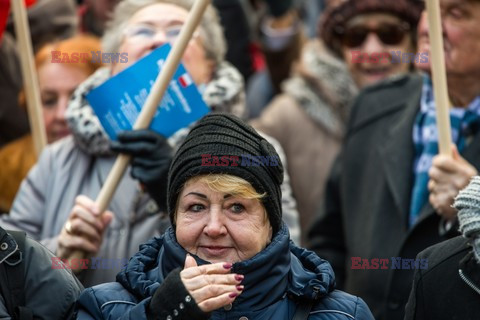 Manifestacje KOD