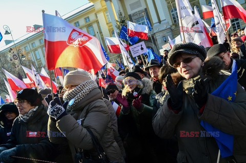 Manifestacje KOD