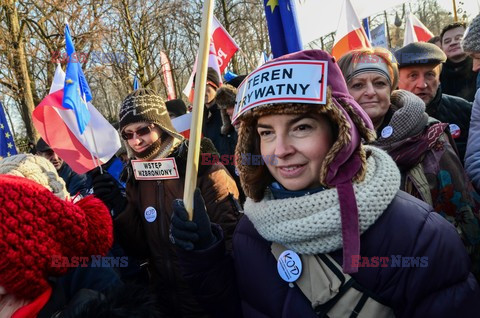 Manifestacje KOD