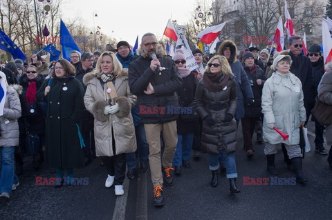 Manifestacje KOD