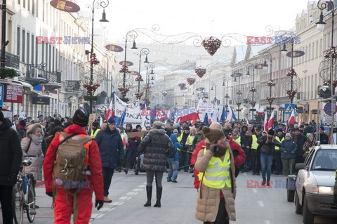 Manifestacje KOD