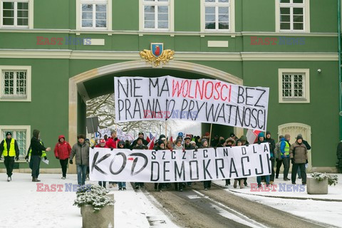 Manifestacje KOD