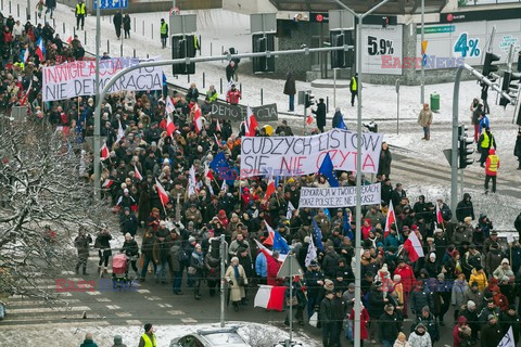 Manifestacje KOD