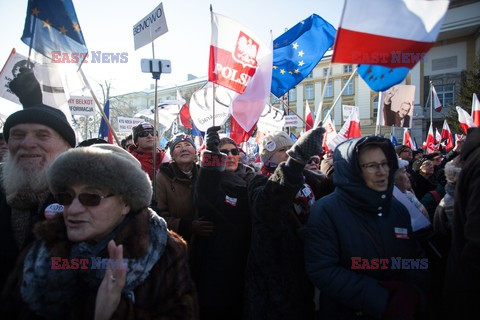 Manifestacje KOD