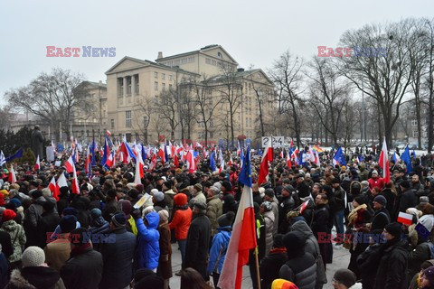 Manifestacje KOD