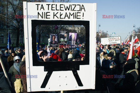 Manifestacje KOD