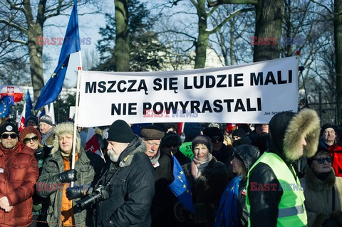 Manifestacje KOD