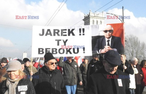 Demonstracja KOD w obronie Lecha Wałęsy w Warszawie