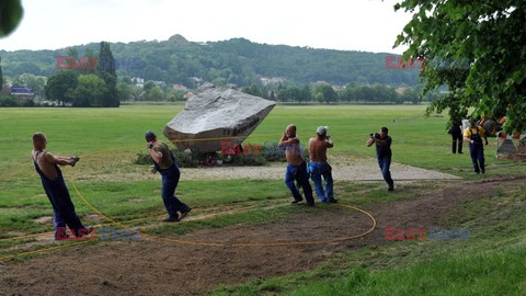 Krakowskie Błonia przygotowywane na ŚDM 2016