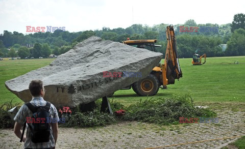 Krakowskie Błonia przygotowywane na ŚDM 2016