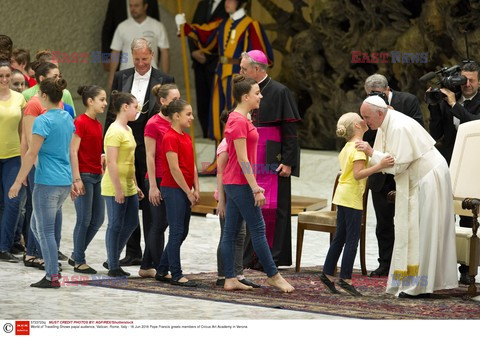 Papież Franciszek z tygrysem. Cyrkowcy u papieża