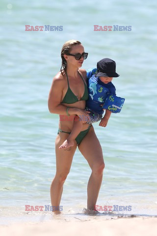 Christina Ricci w zielonym bikini