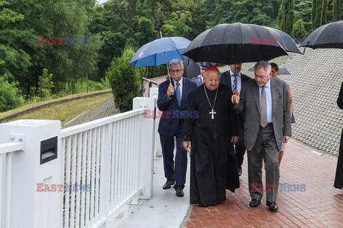 Otwarcie kładki łączącej sanktuaria w Łagiewnikach