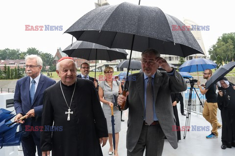 Otwarcie kładki łączącej sanktuaria w Łagiewnikach