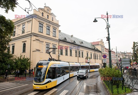 ŚDM 2016 - Papiez podróżuje tramwajem - Przekazanie kluczy do bram Krakowa