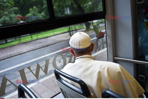 ŚDM 2016 - Papiez podróżuje tramwajem - Przekazanie kluczy do bram Krakowa