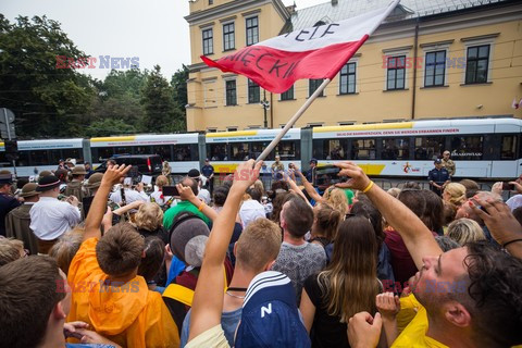 ŚDM 2016 - Papiez podróżuje tramwajem - Przekazanie kluczy do bram Krakowa