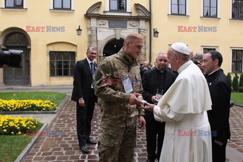 ŚDM 2016 - Papiez podróżuje tramwajem - Przekazanie kluczy do bram Krakowa