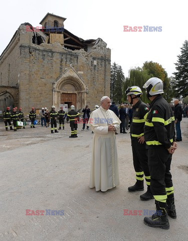 Spontaniczna wizyta Papieża Franciszka w Amatrice i Accumoli