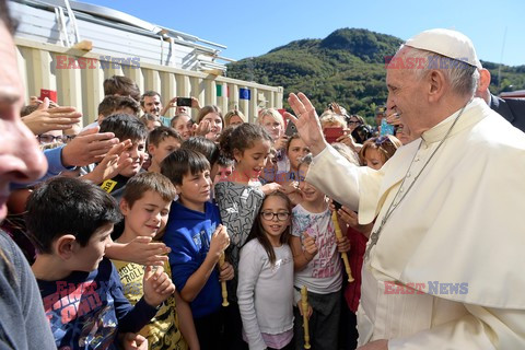 Spontaniczna wizyta Papieża Franciszka w Amatrice i Accumoli