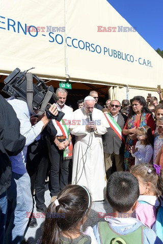 Spontaniczna wizyta Papieża Franciszka w Amatrice i Accumoli