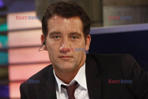 Clive Owen w hiszpańskiej telewizji